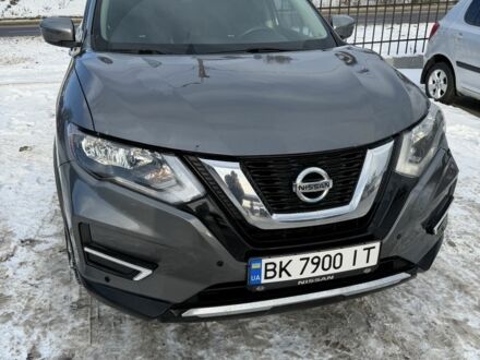 Сірий Ніссан Rogue, об'ємом двигуна 2.5 л та пробігом 267 тис. км за 12000 $, фото 1 на Automoto.ua