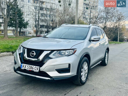 Серый Ниссан Rogue, объемом двигателя 2.49 л и пробегом 190 тыс. км за 12200 $, фото 1 на Automoto.ua