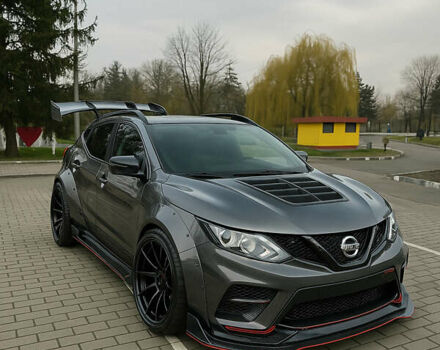 Серый Ниссан Rogue, объемом двигателя 2 л и пробегом 185 тыс. км за 14500 $, фото 1 на Automoto.ua