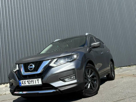 Серый Ниссан Rogue, объемом двигателя 2 л и пробегом 165 тыс. км за 17500 $, фото 1 на Automoto.ua