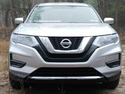 Серый Ниссан Rogue, объемом двигателя 2.5 л и пробегом 157 тыс. км за 13500 $, фото 1 на Automoto.ua