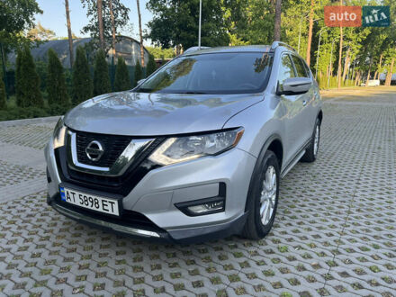 Ниссан Rogue 2017 в Харькове на Automoto.ua Серый Ниссан Rogue, объемом двигателя 2.49 л и пробегом 155 тыс. км за 13200 $, фото 1 на Automoto.ua