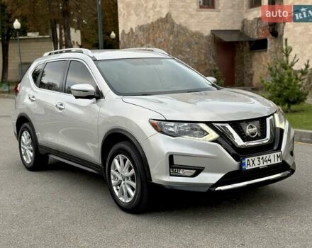 Серый Ниссан Rogue, объемом двигателя 2.5 л и пробегом 74 тыс. км за 15300 $, фото 1 на Automoto.ua