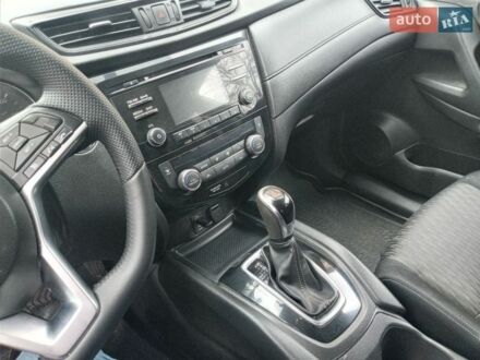 Сірий Ніссан Rogue, об'ємом двигуна 2.49 л та пробігом 177 тис. км за 12300 $, фото 1 на Automoto.ua