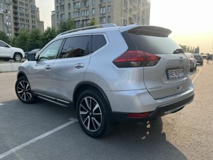 Ніссан Rogue 2017 у Дніпро (Дніпропетровську) на Automoto.ua Сірий Ніссан Rogue, об'ємом двигуна 2.5 л та пробігом 86 тис. км за 15200 $, фото 1 на Automoto.ua
