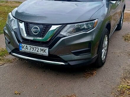 Серый Ниссан Rogue, объемом двигателя 2.5 л и пробегом 136 тыс. км за 14600 $, фото 1 на Automoto.ua