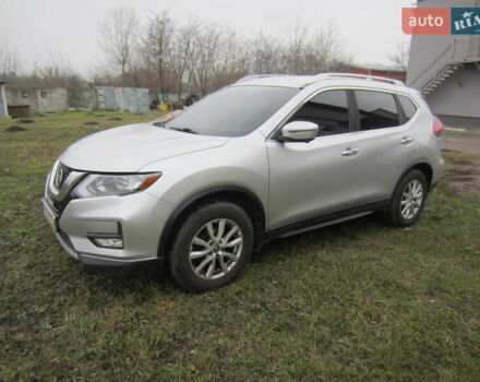 Серый Ниссан Rogue, объемом двигателя 2.5 л и пробегом 120 тыс. км за 16000 $, фото 1 на Automoto.ua