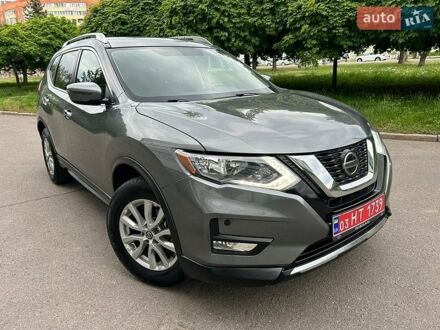 Серый Ниссан Rogue, объемом двигателя 2.5 л и пробегом 137 тыс. км за 13500 $, фото 1 на Automoto.ua