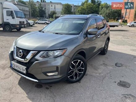 Ниссан Rogue 2017 в Чернигове на Automoto.ua Серый Ниссан Rogue, объемом двигателя 2.5 л и пробегом 83 тыс. км за 17200 $, фото 1 на Automoto.ua
