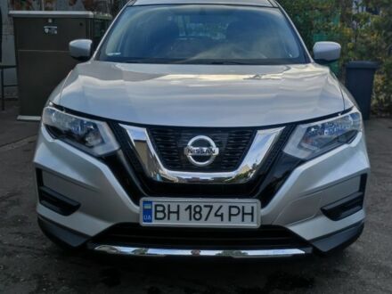 Серый Ниссан Rogue, объемом двигателя 2.5 л и пробегом 160 тыс. км за 13500 $, фото 1 на Automoto.ua