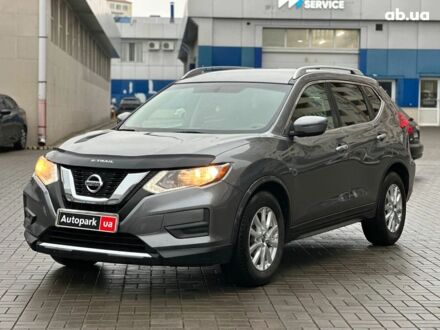 Серый Ниссан Rogue, объемом двигателя 2.5 л и пробегом 177 тыс. км за 14990 $, фото 1 на Automoto.ua