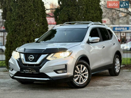 Серый Ниссан Rogue, объемом двигателя 2.49 л и пробегом 179 тыс. км за 12900 $, фото 1 на Automoto.ua
