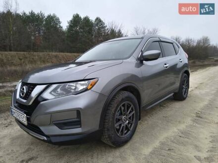 Серый Ниссан Rogue, объемом двигателя 2.49 л и пробегом 200 тыс. км за 13800 $, фото 1 на Automoto.ua