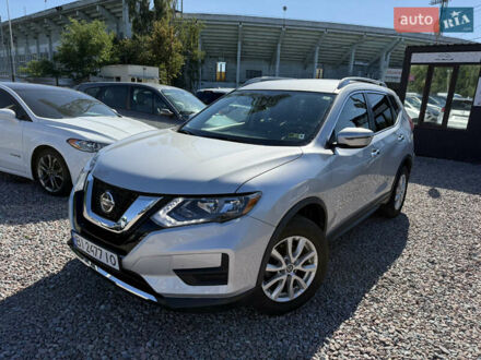 Ниссан Rogue 2018 в Полтаве на Automoto.ua Серый Ниссан Rogue, объемом двигателя 2.49 л и пробегом 82 тыс. км за 15999 $, фото 1 на Automoto.ua