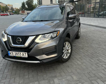 Серый Ниссан Rogue, объемом двигателя 2 л и пробегом 239 тыс. км за 15499 $, фото 1 на Automoto.ua
