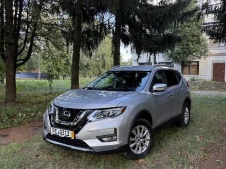 Ниссан Rogue 2018 в Ромнах на Automoto.ua Серый Ниссан Rogue, объемом двигателя 2.5 л и пробегом 107 тыс. км за 14900 $, фото 1 на Automoto.ua