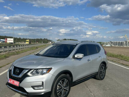 Ніссан Rogue 2018 у Житомирі на Automoto.ua Сірий Ніссан Rogue, об'ємом двигуна 2.49 л та пробігом 112 тис. км за 16500 $, фото 1 на Automoto.ua