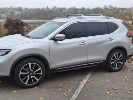 Серый Ниссан Rogue, объемом двигателя 2.49 л и пробегом 115 тыс. км за 16500 $, фото 1 на Automoto.ua