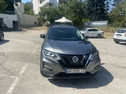 Ниссан Rogue 2018 в Запорожье на Automoto.ua Серый Ниссан Rogue, объемом двигателя 2.5 л и пробегом 122 тыс. км за 12000 $, фото 1 на Automoto.ua