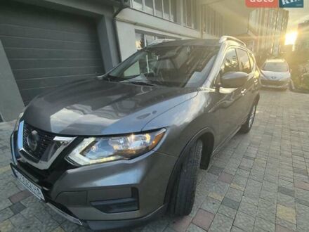 Ніссан Rogue 2018 у Тернополі на Automoto.ua Сірий Ніссан Rogue, об'ємом двигуна 2.49 л та пробігом 72 тис. км за 15200 $, фото 1 на Automoto.ua