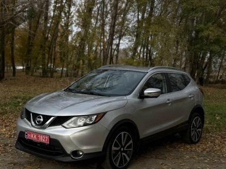 Серый Ниссан Rogue, объемом двигателя 2 л и пробегом 125 тыс. км за 13800 $, фото 1 на Automoto.ua