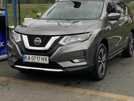Серый Ниссан Rogue, объемом двигателя 2.49 л и пробегом 92 тыс. км за 16999 $, фото 1 на Automoto.ua