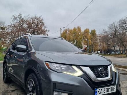 Серый Ниссан Rogue, объемом двигателя 2.49 л и пробегом 139 тыс. км за 14800 $, фото 1 на Automoto.ua