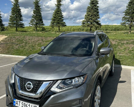 Сірий Ніссан Rogue, об'ємом двигуна 2.49 л та пробігом 70 тис. км за 15700 $, фото 1 на Automoto.ua