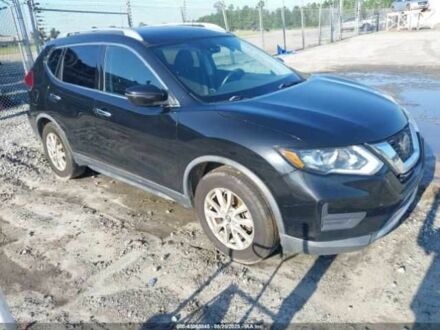 Серый Ниссан Rogue, объемом двигателя 0 л и пробегом 86 тыс. км за 2800 $, фото 1 на Automoto.ua