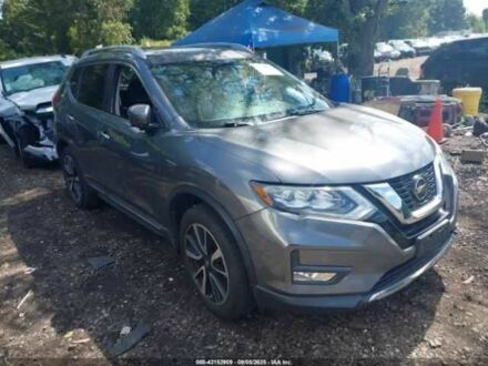 Сірий Ніссан Rogue, об'ємом двигуна 2.5 л та пробігом 102 тис. км за 3300 $, фото 1 на Automoto.ua