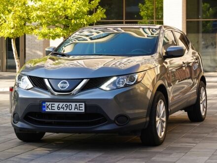 Серый Ниссан Rogue, объемом двигателя 2 л и пробегом 115 тыс. км за 15750 $, фото 1 на Automoto.ua