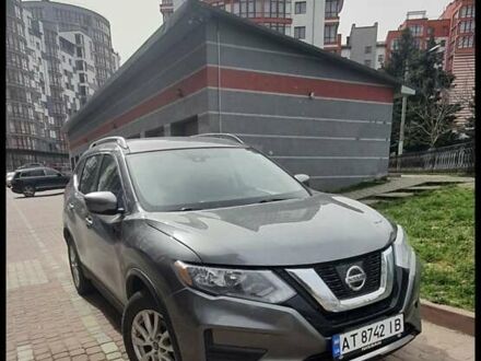 Серый Ниссан Rogue, объемом двигателя 2.49 л и пробегом 108 тыс. км за 16900 $, фото 1 на Automoto.ua