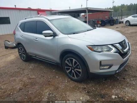 Сірий Ніссан Rogue, об'ємом двигуна 2.5 л та пробігом 83 тис. км за 3000 $, фото 1 на Automoto.ua