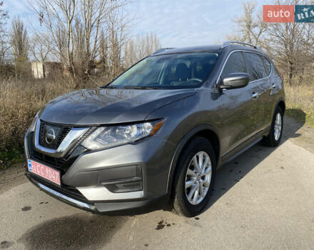 Серый Ниссан Rogue, объемом двигателя 2.5 л и пробегом 72 тыс. км за 15999 $, фото 1 на Automoto.ua