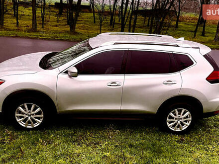 Серый Ниссан Rogue, объемом двигателя 2.49 л и пробегом 56 тыс. км за 17499 $, фото 1 на Automoto.ua