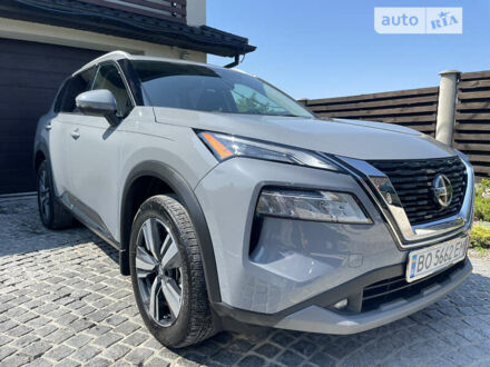 Ніссан Rogue 2020 у Тернополі на Automoto.ua Сірий Ніссан Rogue, об'ємом двигуна 2.5 л та пробігом 30 тис. км за 32950 $, фото 1 на Automoto.ua