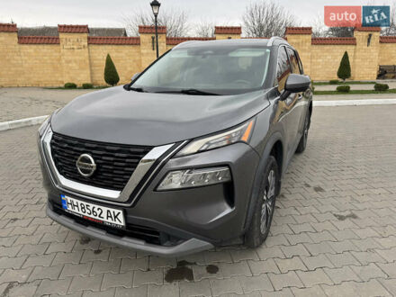 Сірий Ніссан Rogue, об'ємом двигуна 2.49 л та пробігом 140 тис. км за 23500 $, фото 1 на Automoto.ua