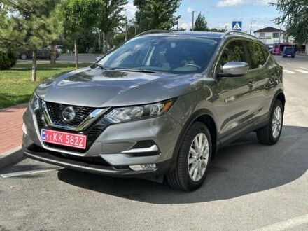 Серый Ниссан Rogue, объемом двигателя 2 л и пробегом 15 тыс. км за 17500 $, фото 1 на Automoto.ua