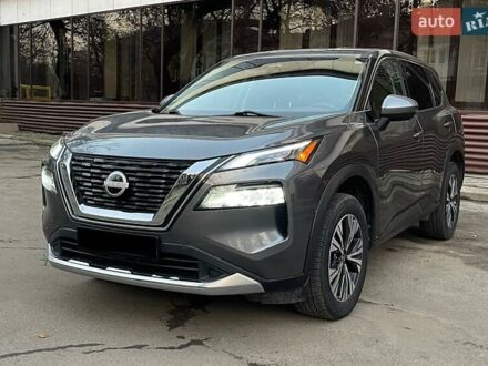 Серый Ниссан Rogue, объемом двигателя 2.49 л и пробегом 151 тыс. км за 19300 $, фото 1 на Automoto.ua