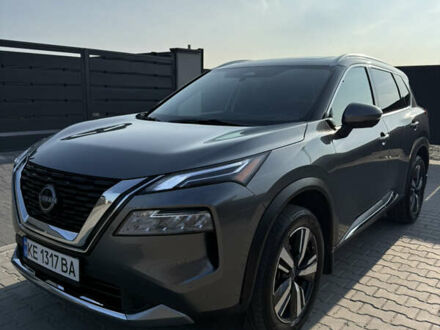 Серый Ниссан Rogue, объемом двигателя 1.5 л и пробегом 38 тыс. км за 27000 $, фото 1 на Automoto.ua
