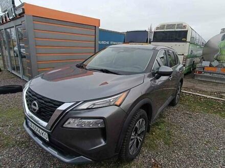Серый Ниссан Rogue, объемом двигателя 1.5 л и пробегом 73 тыс. км за 19900 $, фото 1 на Automoto.ua
