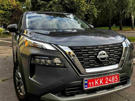 Серый Ниссан Rogue, объемом двигателя 1.5 л и пробегом 90 тыс. км за 22500 $, фото 1 на Automoto.ua