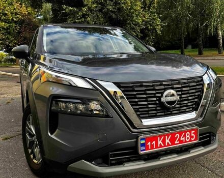 Серый Ниссан Rogue, объемом двигателя 1.5 л и пробегом 90 тыс. км за 22500 $, фото 1 на Automoto.ua