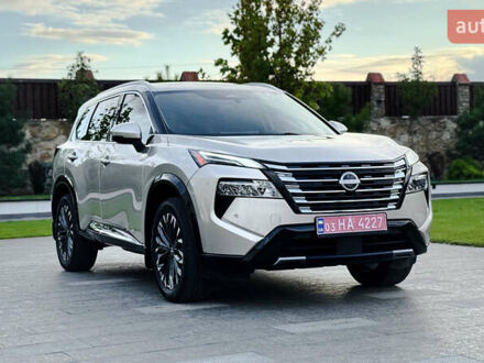 Сірий Ніссан Rogue, об'ємом двигуна 1.5 л та пробігом 21 тис. км за 36700 $, фото 1 на Automoto.ua