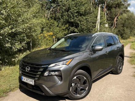 Ниссан Rogue 2024 в Киеве на Automoto.ua Серый Ниссан Rogue, объемом двигателя 1.5 л и пробегом 9 тыс. км за 26900 $, фото 1 на Automoto.ua