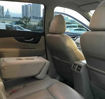 Синий Ниссан Rogue, объемом двигателя 2.5 л и пробегом 220 тыс. км за 12000 $, фото 3 на Automoto.ua