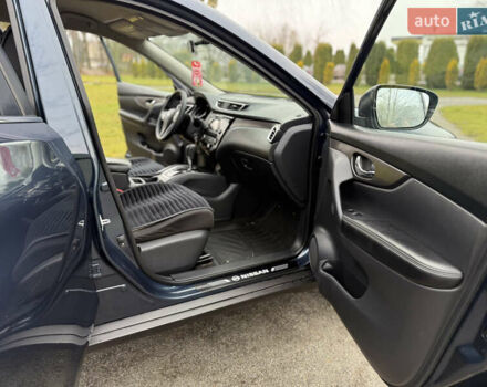 Синий Ниссан Rogue, объемом двигателя 2.5 л и пробегом 205 тыс. км за 12200 $, фото 24 на Automoto.ua