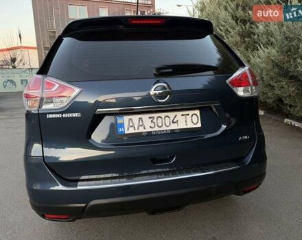 Синий Ниссан Rogue, объемом двигателя 2.49 л и пробегом 128 тыс. км за 10800 $, фото 4 на Automoto.ua