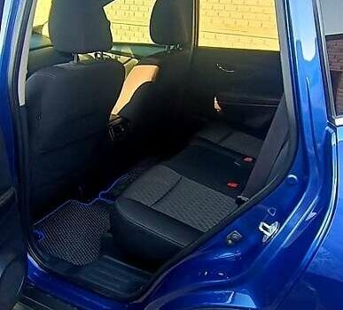 Синий Ниссан Rogue, объемом двигателя 2.5 л и пробегом 99 тыс. км за 15800 $, фото 2 на Automoto.ua