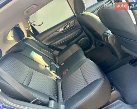 Синий Ниссан Rogue, объемом двигателя 2.5 л и пробегом 181 тыс. км за 13999 $, фото 24 на Automoto.ua